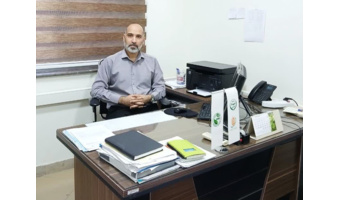 بررسی اثر محلولپاشی درختان زیتون با کائولین بر شاخص های کمی و کیفی روغن زیتون توسط عضو هیات علمی پژوهشکده مرکبات و میوه‌های نیمه‌گرمسیری