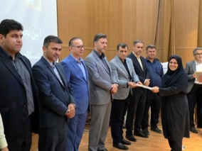 تقدیر از کارکنان نمونه پژوهشکده مرکبات و میوه ‌های نیمه ‌گرمسیری در هفته دولت